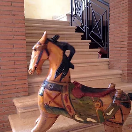 La Del Cavaliere 3*
